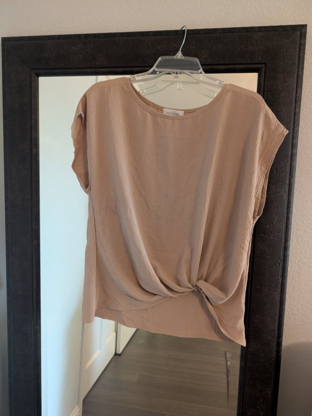 Kaileigh Beige Front Knot Short Sleeve Blouse Top Size L